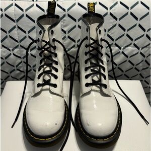 Doc Martens 1460 Patent Leather White